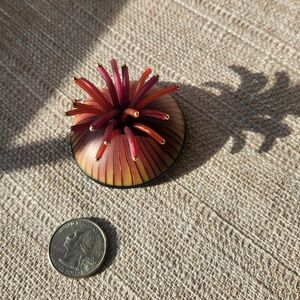 Elegant Floral Brooch in Pink and Gold